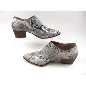 Womens Journee Collection Jasmine Shootie Snake Suede 8.5 M
